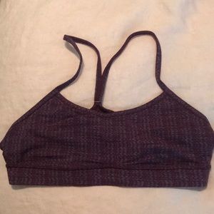 Lululemon sports bra